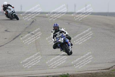 media/Nov-29-2025-TrackDaz (Sat) [[10ae2d9bce]]/B Group/Session 3 (Outside Grapevine)/